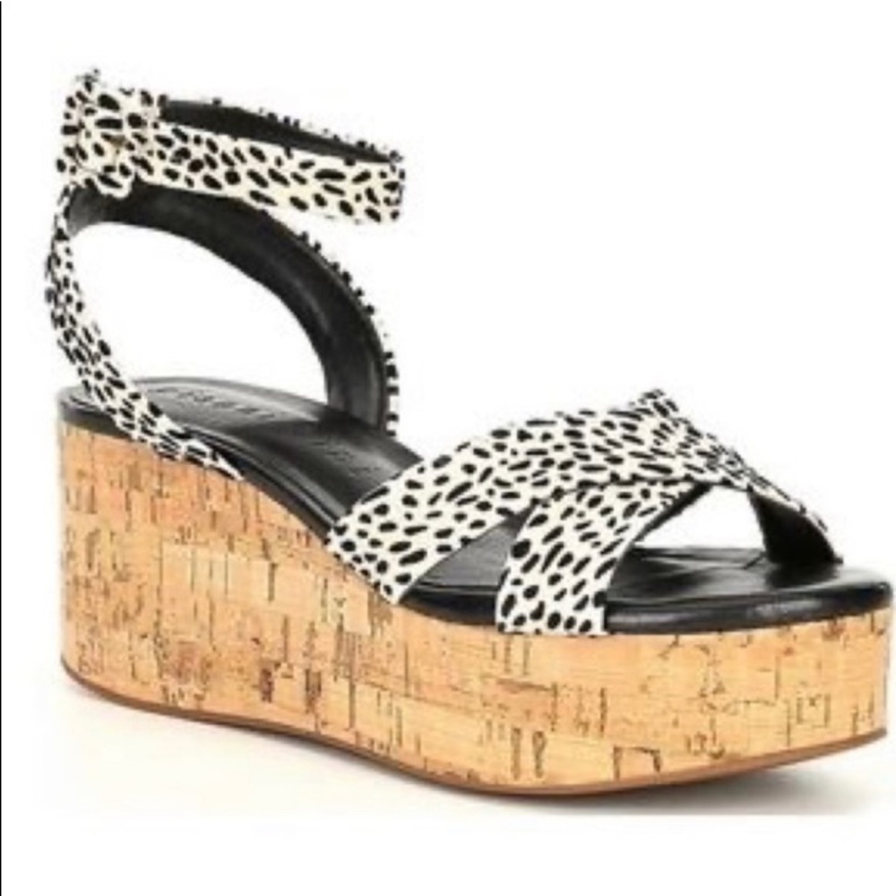 NWOT- never worn, Gianni Bini animal print platform sandal.